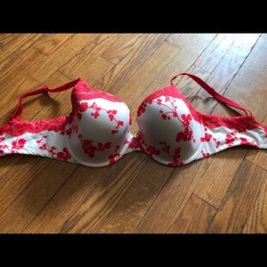 Victoria’s Secret Lined Demi Bra Size 36DD